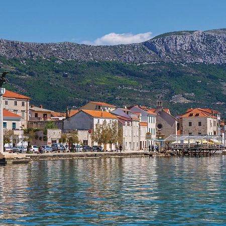 Lovely Apartment In Kastel Stari With Kitchen Kastela Dış mekan fotoğraf